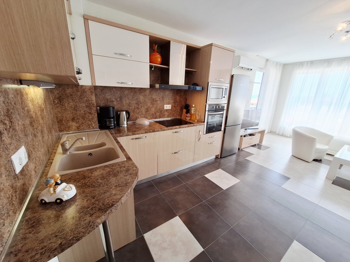 330461