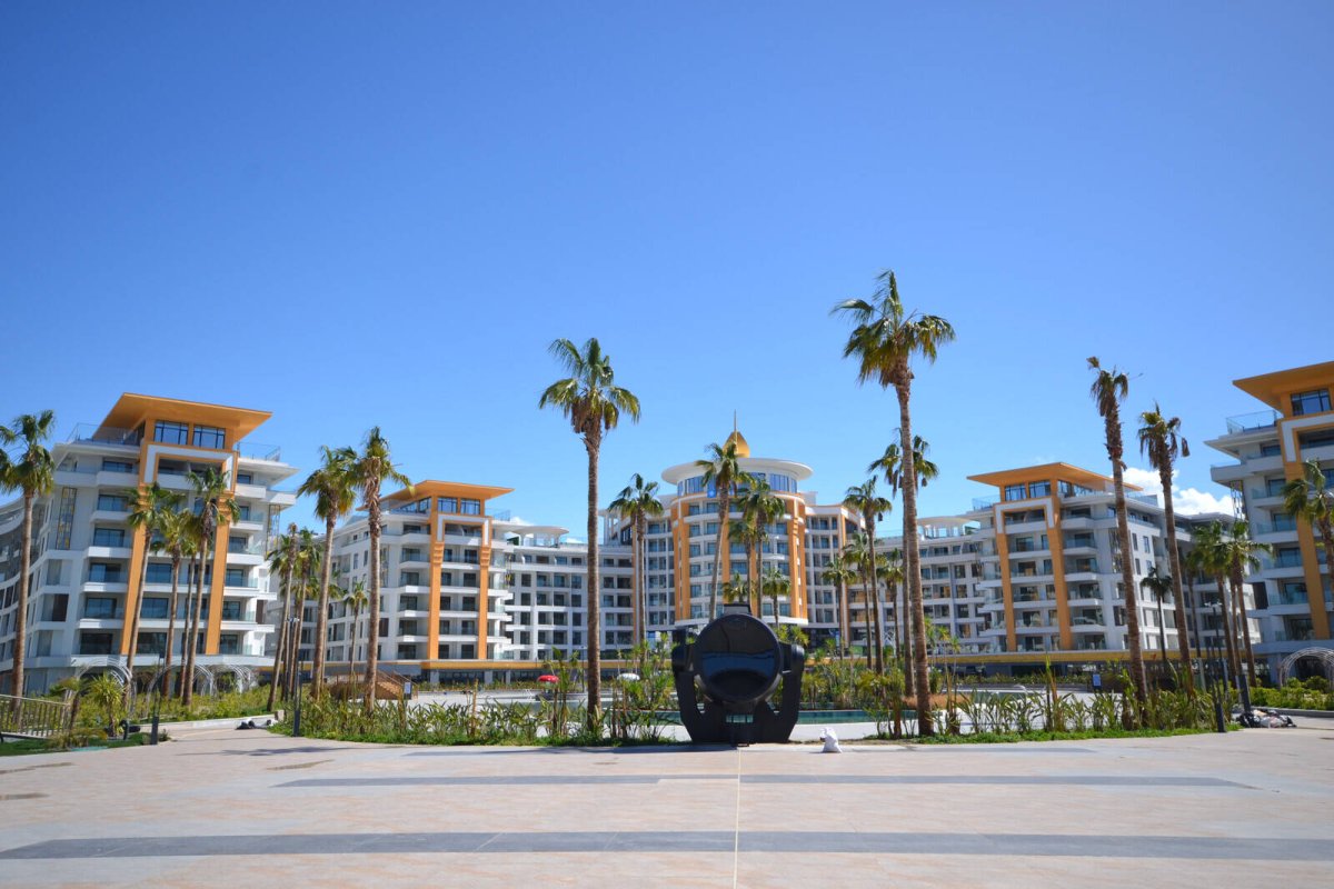 AYT-4515-1-MiddleFloor