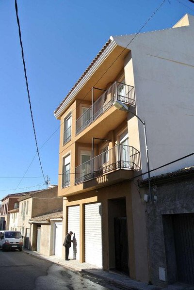 R4975261