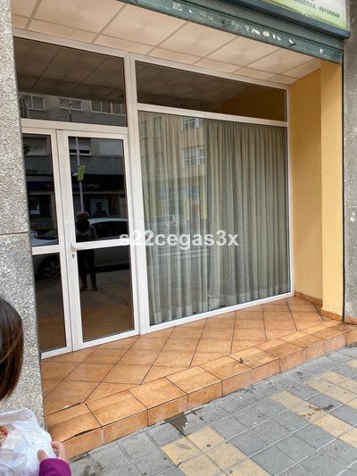 R4939729