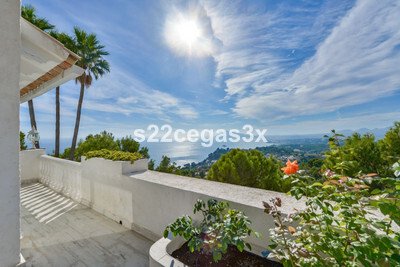 R4939312
